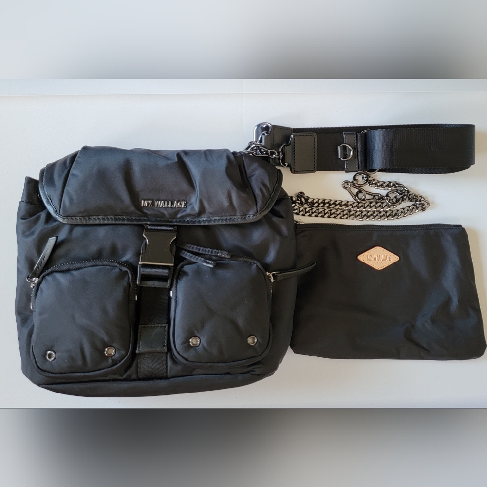 EUC MZW Medium Black Apex Crossbody